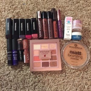 Makeup bundle